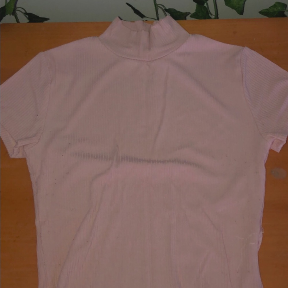 Pink rib-knit turtle neck tee